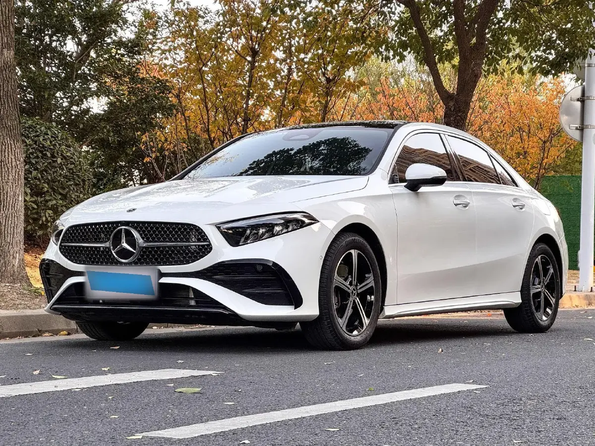 2024 Mercedes-Benz A Class 1.3T 163HP L4 7DCT