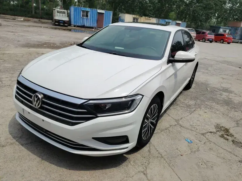 2019 Volkswagen Sagitar 1.2T 116HP L4 7DCT
