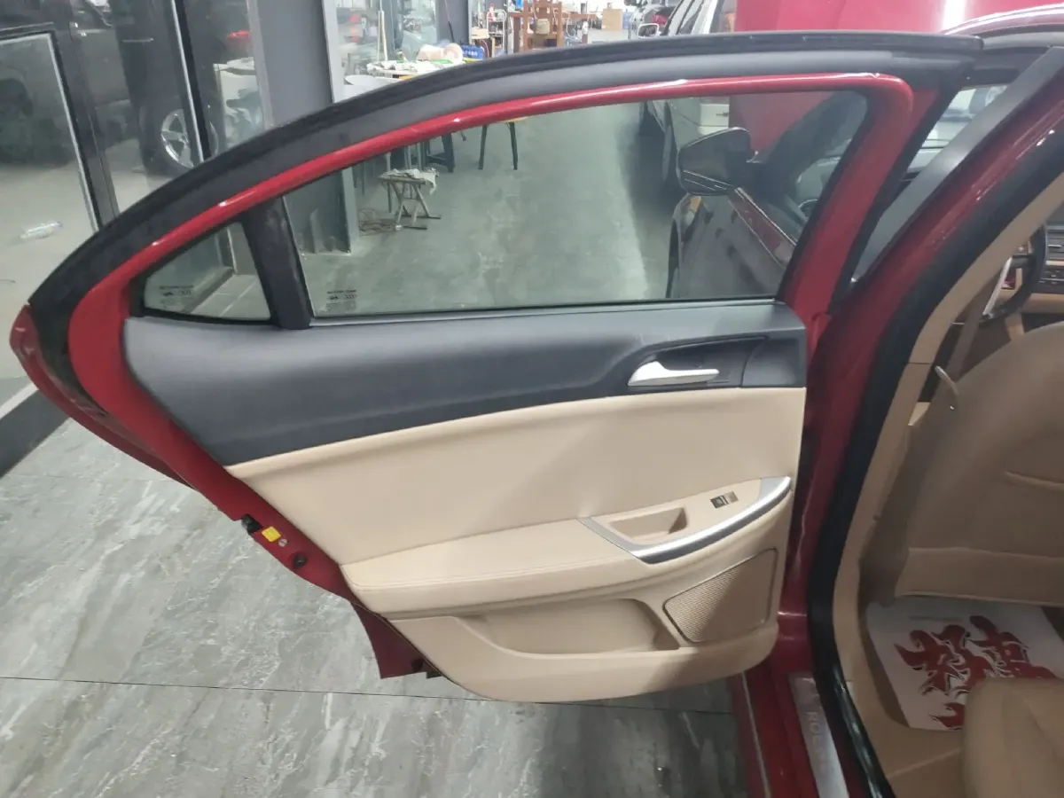 2014 Roewe 550 1.8L 133HP L4 6DCT,autocango,china used car exporter,china ev exporter,chinese used car exporter,chinese used ev exporter