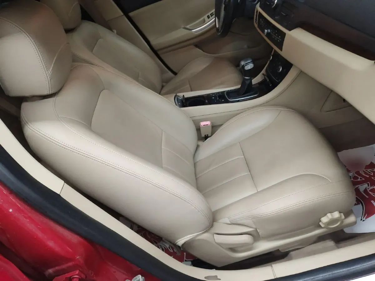 2014 Roewe 550 1.8L 133HP L4 6DCT,autocango,china used car exporter,china ev exporter,chinese used car exporter,chinese used ev exporter