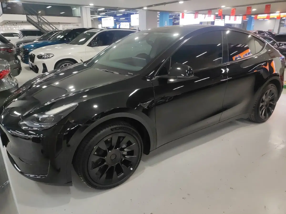 2022 Tesla Model Y BEV 60KWH