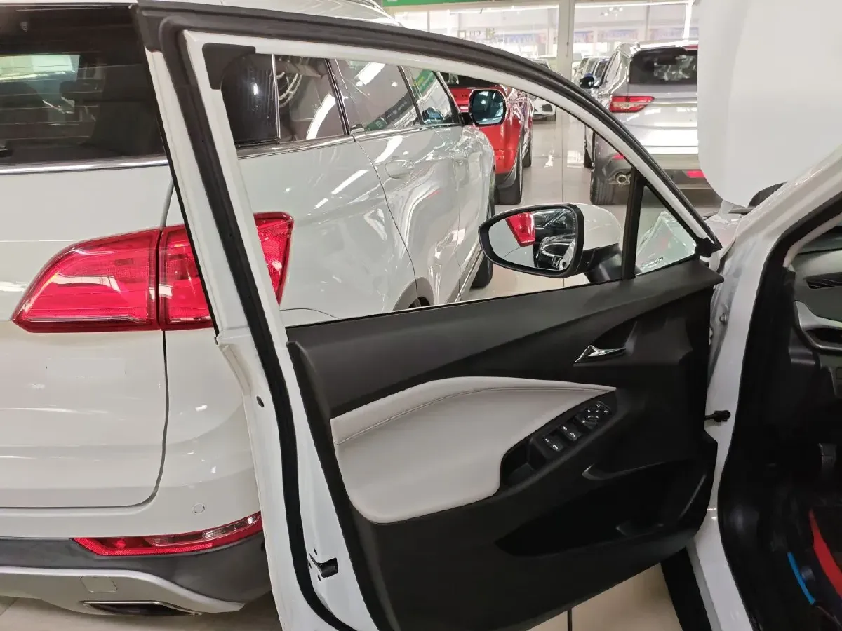 2020 Chevrolet Orlando 1.3T 163HP L3 6AT,autocango,china used car exporter,china ev exporter,chinese used car exporter,chinese used ev exporter