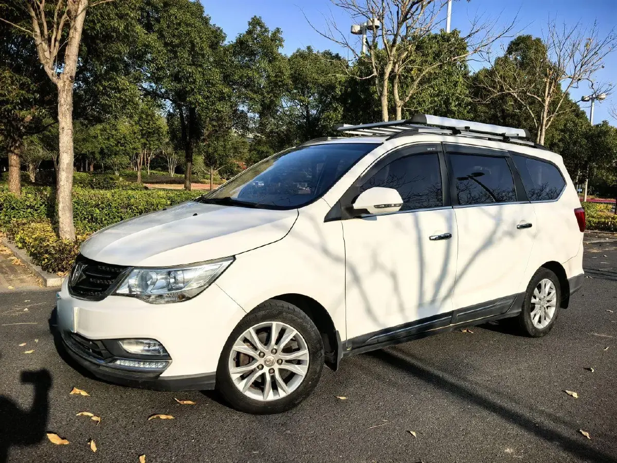 2016 BaoJun 730 1.8L 137HP L4 5AMT