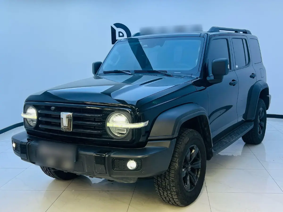 2023 Tank 300 2.0T 227HP L4 8AT