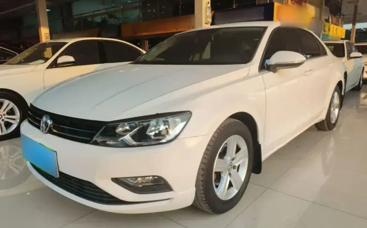 2013 Volkswagen Bora 1.4T 131HP L4 7DCT
