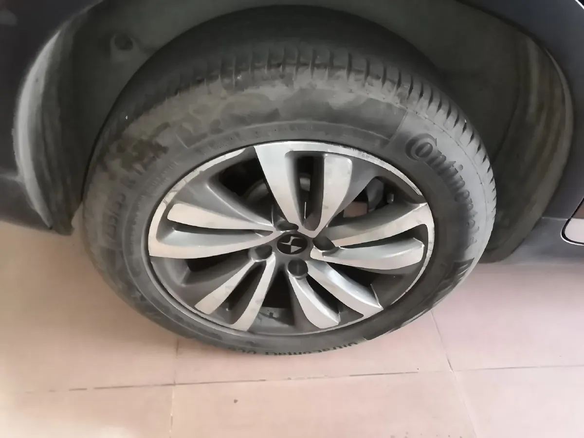 2014 DS 6 1.6T 167HP L4 6AT,autocango,china used car exporter,china ev exporter,chinese used car exporter,chinese used ev exporter