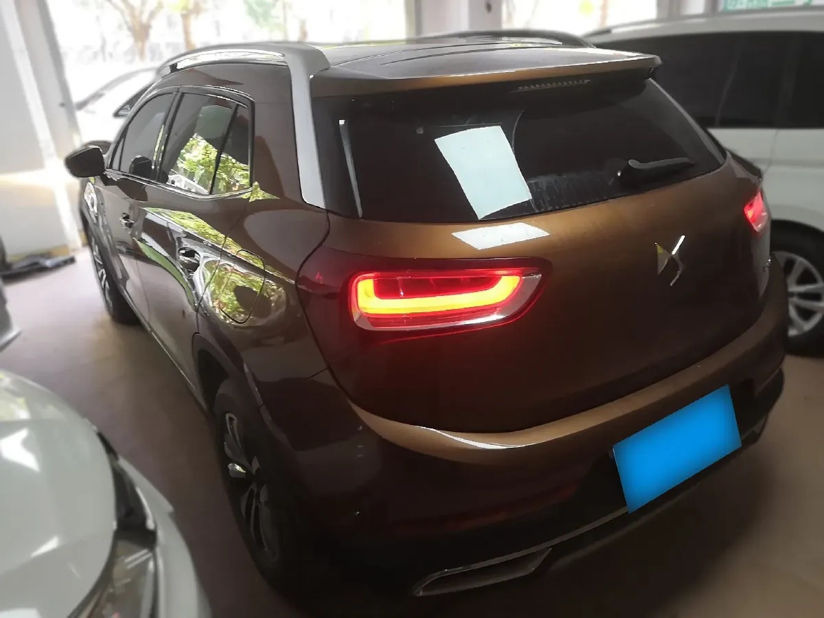 2014 DS 6 1.6T 167HP L4 6AT,autocango,china used car exporter,china ev exporter,chinese used car exporter,chinese used ev exporter