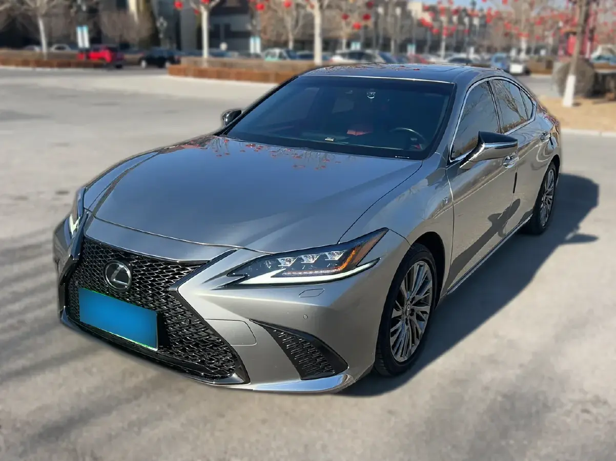 2020 Lexus ES 2.5L 207HP L4 8AT