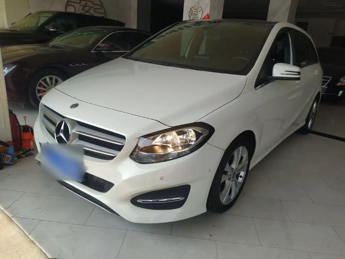 2017 Mercedes-Benz B Class 1.6T 156HP L4 7DCT