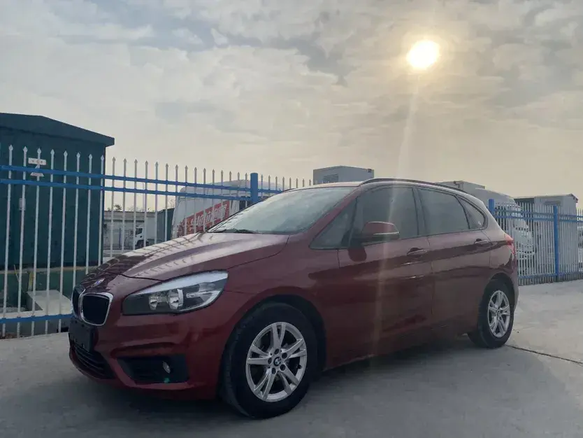 2015 BMW 2 Series Wagon 1.5T 136HP L3 6AT