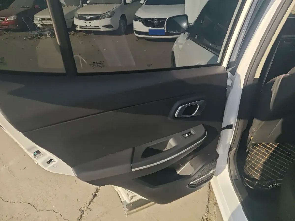 2022 DaYun YueHu BEV 30.66KWH,autocango,china used car exporter,china ev exporter,chinese used car exporter,chinese used ev exporter