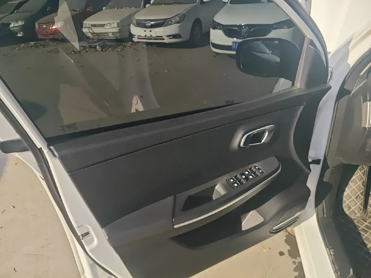 2022 DaYun YueHu BEV 30.66KWH,autocango,china used car exporter,china ev exporter,chinese used car exporter,chinese used ev exporter