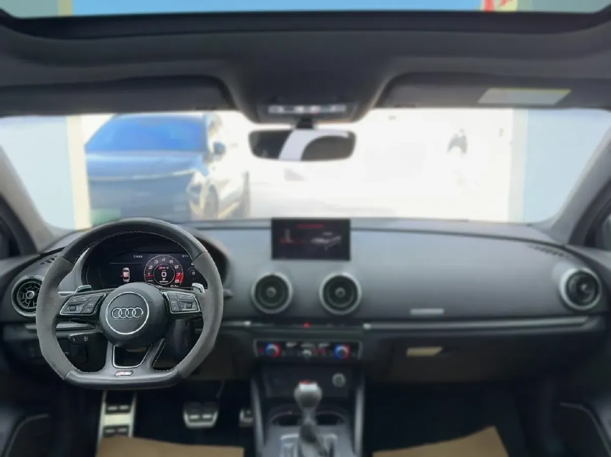 2017 Audi RS 3 2.5T 400HP L5 7DCT,autocango,china used car exporter,china ev exporter,chinese used car exporter,chinese used ev exporter