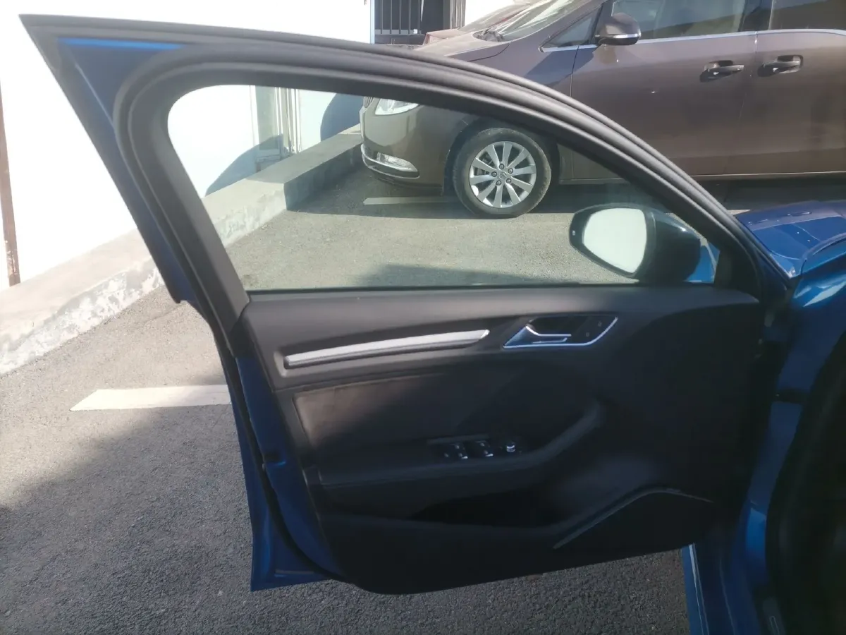 2017 Audi RS 3 2.5T 400HP L5 7DCT,autocango,china used car exporter,china ev exporter,chinese used car exporter,chinese used ev exporter