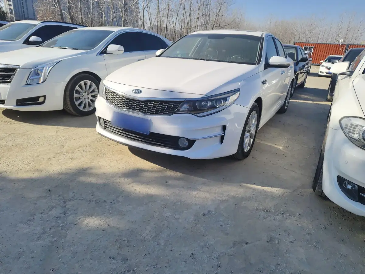 2016 Kia K5 2.0L 161HP L4 6AT