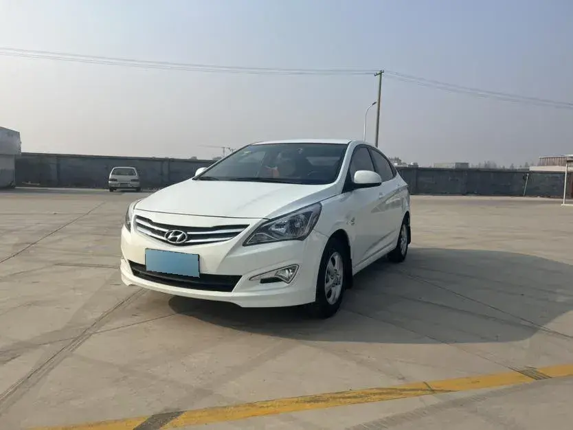 2014 Hyundai Reina 1.4L 107HP L4 5MT