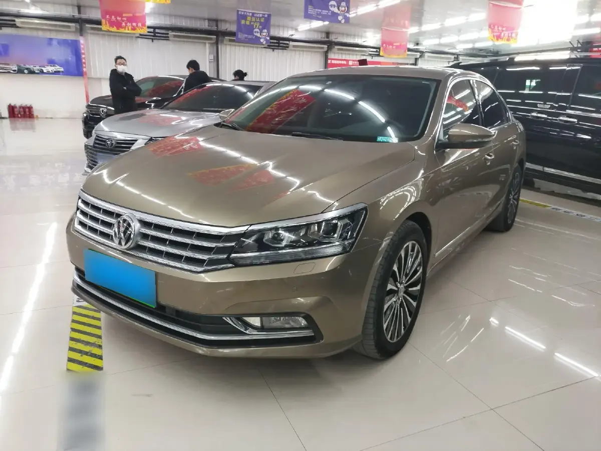 2016 Volkswagen Passat 1.8T 180HP L4 7DCT