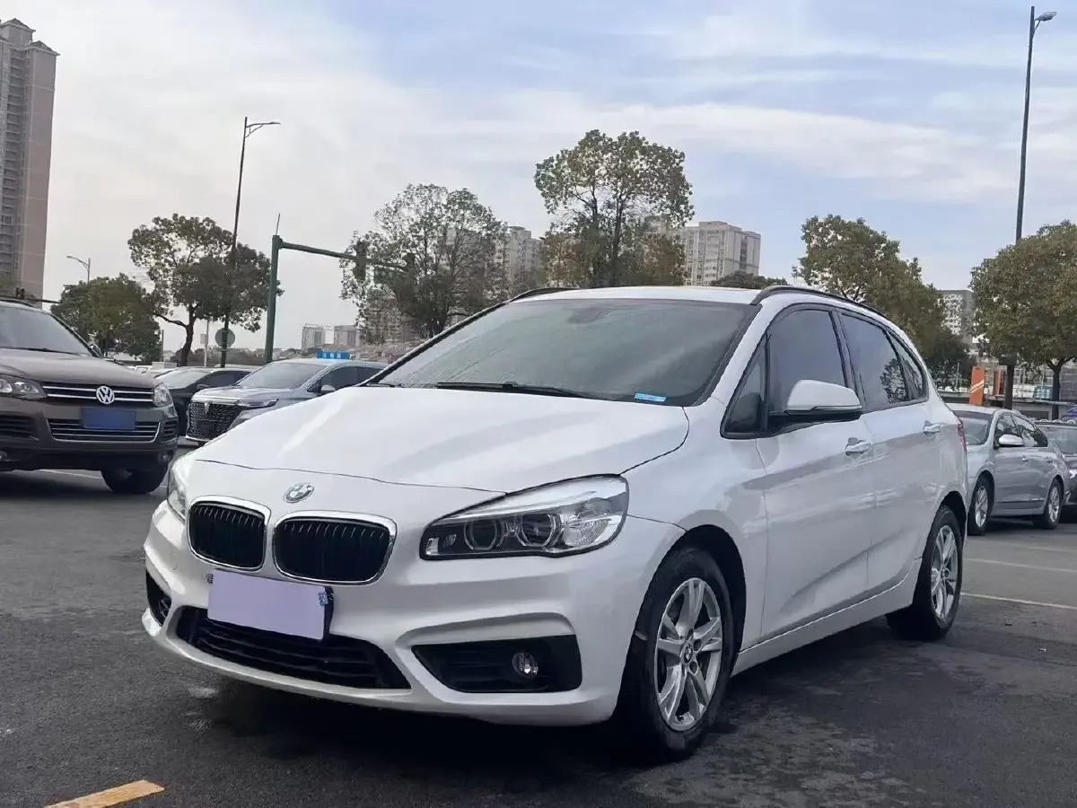 2016 BMW 2 Series Wagon 1.5T 136HP L3 6AT