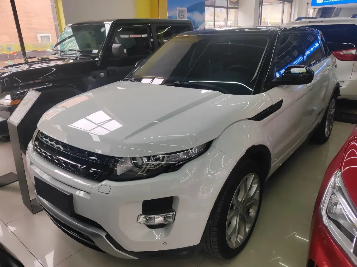 2015 Land Rover Range Rover Evoque 2.0T 241HP L4 9AT