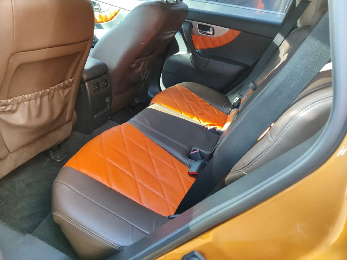 2013 Infiniti QX70 3.7L 351HP V6 7AT,autocango,china used car exporter,china ev exporter,chinese used car exporter,chinese used ev exporter