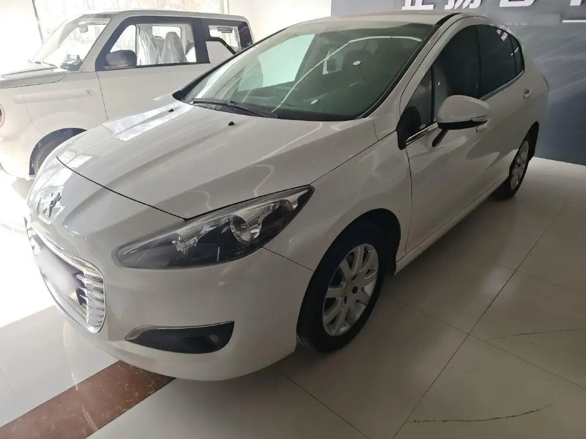 2014 Peugeot 308 1.6L 117HP L4 4AT