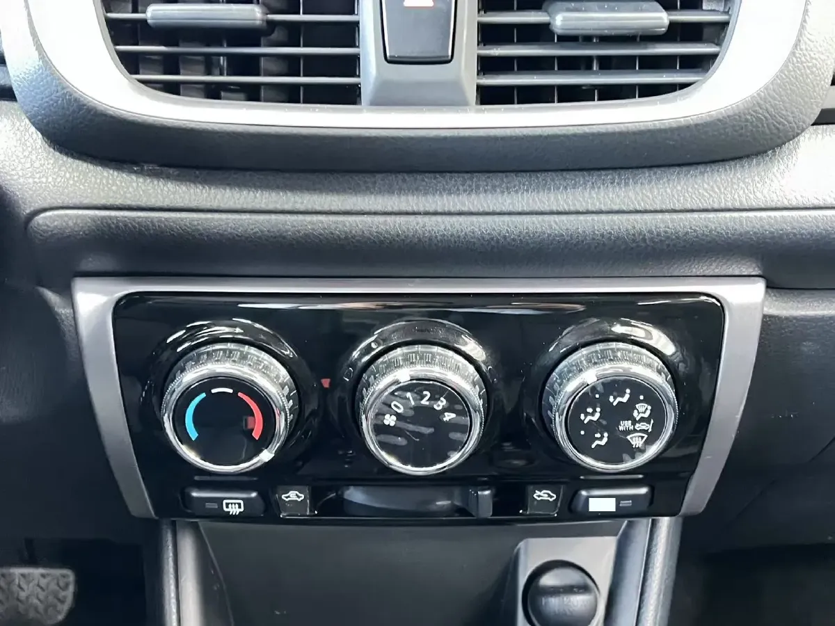 2021 Toyota Yaris L 1.5L 112HP L4 CVT,autocango,china used car exporter,china ev exporter,chinese used car exporter,chinese used ev exporter