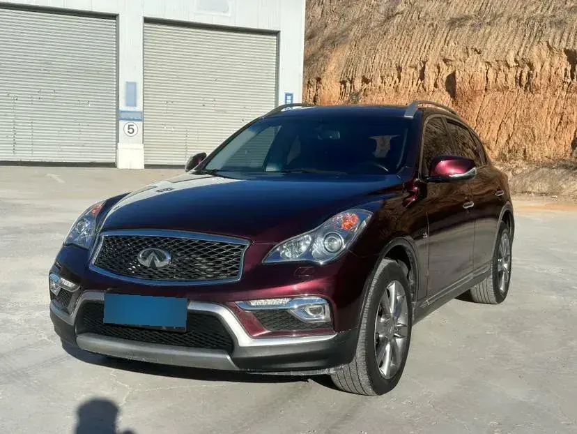 2015 Infiniti QX50 2.5L 235HP V6 7AT