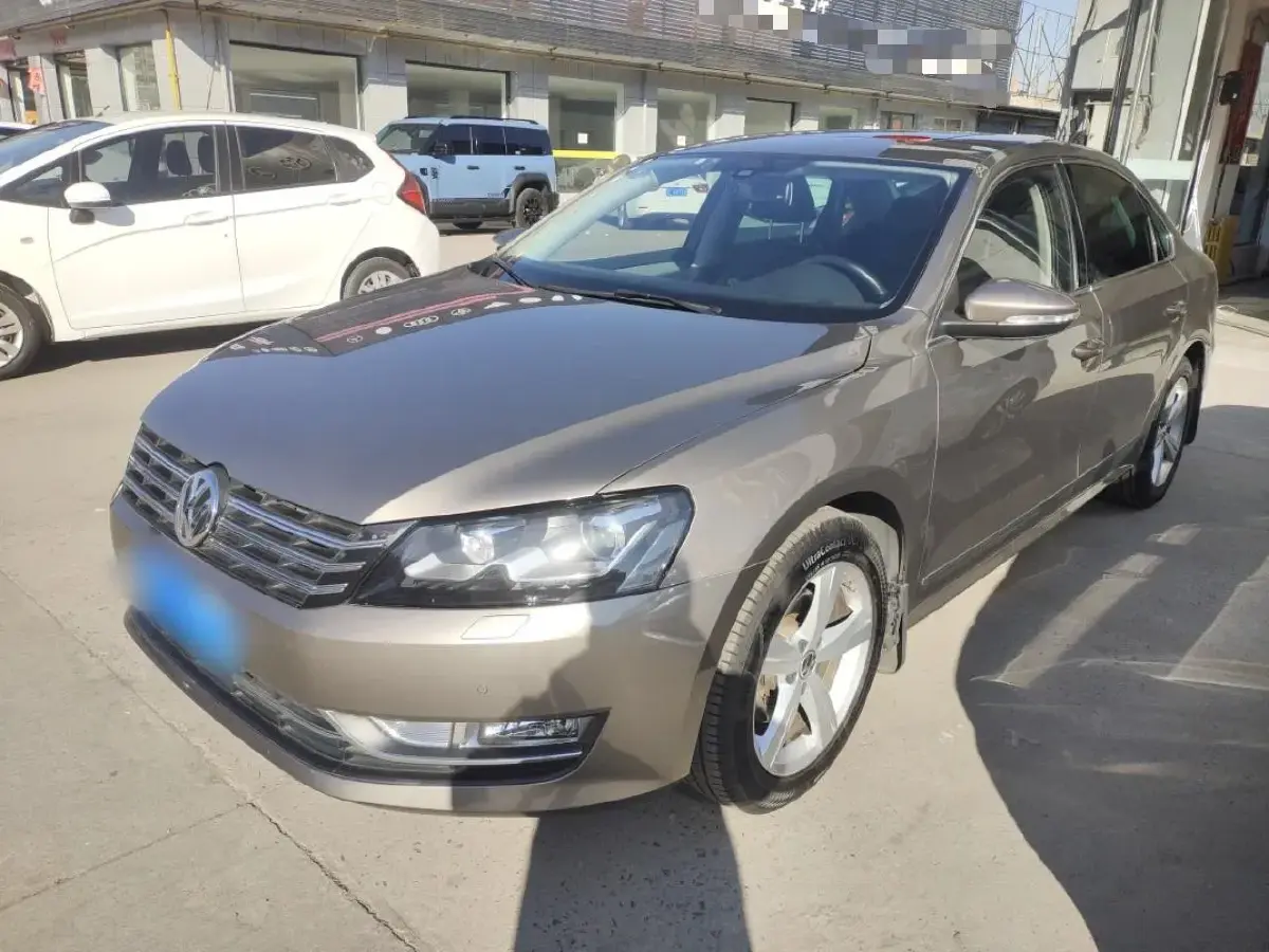 2014 Volkswagen Passat 1.8T 160HP L4 7DCT