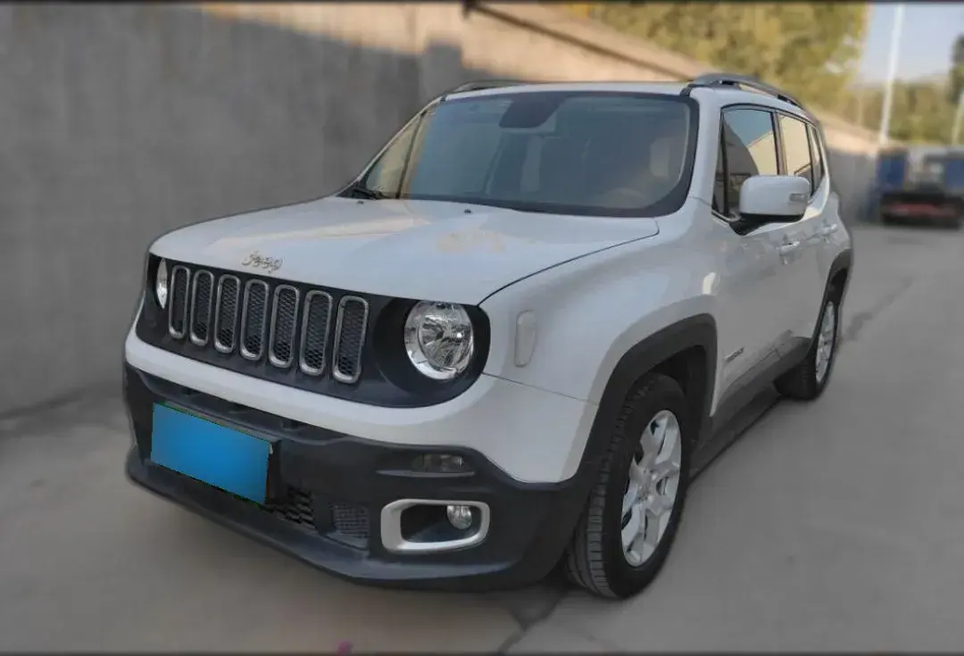 2016 Jeep Renegade 1.4T 150HP L4 7DCT