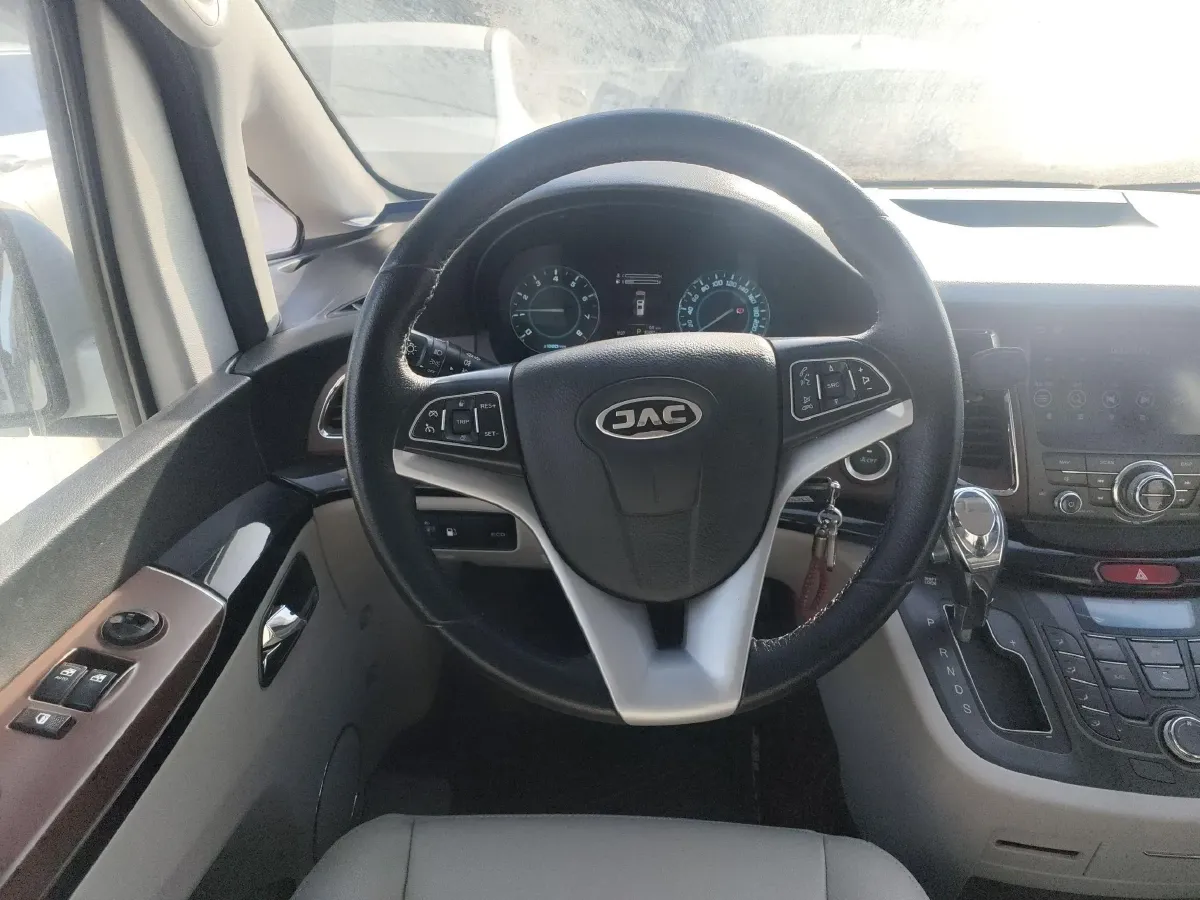 2019 JAC Refine M5 2.0T 190HP L4 6DCT,autocango,china used car exporter,china ev exporter,chinese used car exporter,chinese used ev exporter