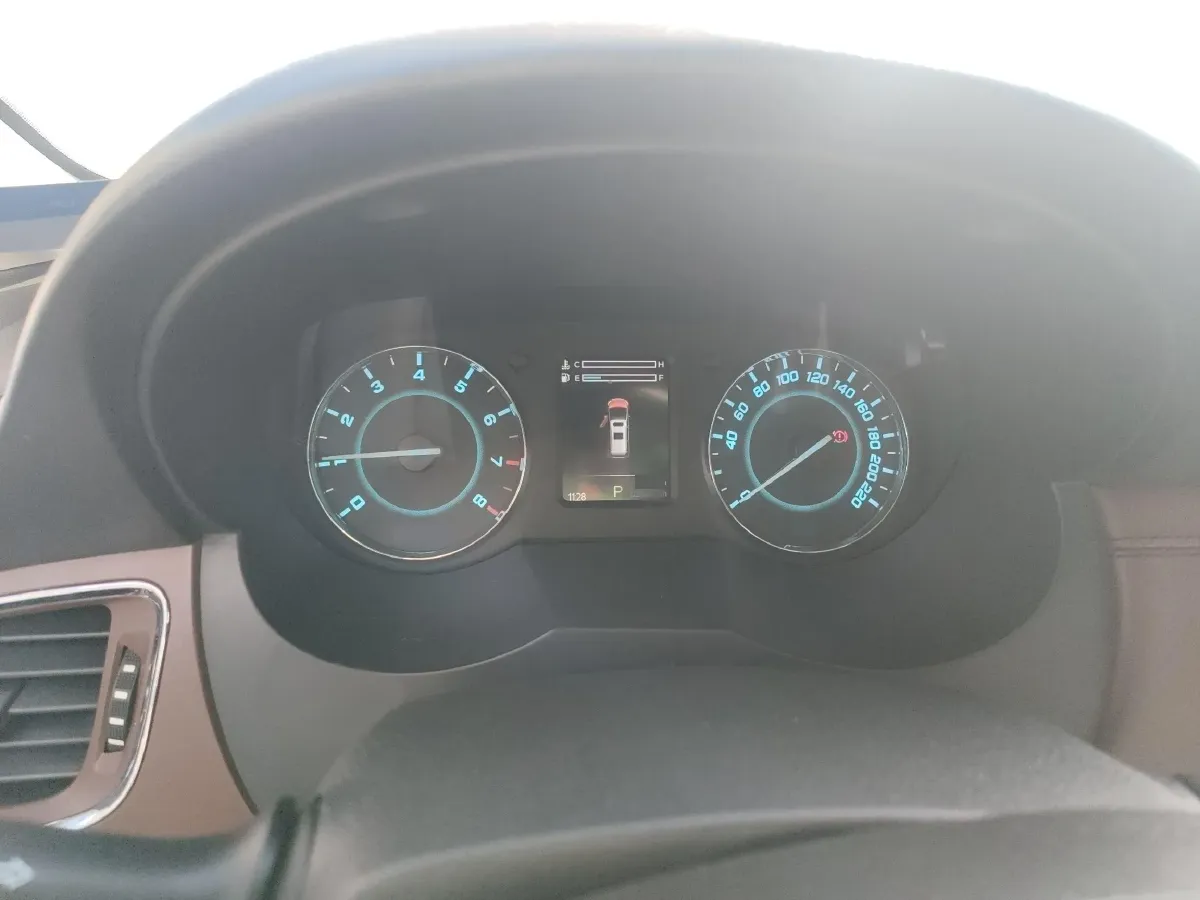 2019 JAC Refine M5 2.0T 190HP L4 6DCT,autocango,china used car exporter,china ev exporter,chinese used car exporter,chinese used ev exporter