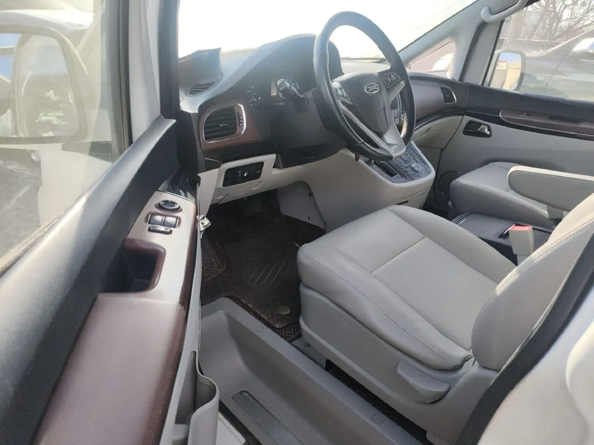 2019 JAC Refine M5 2.0T 190HP L4 6DCT,autocango,china used car exporter,china ev exporter,chinese used car exporter,chinese used ev exporter