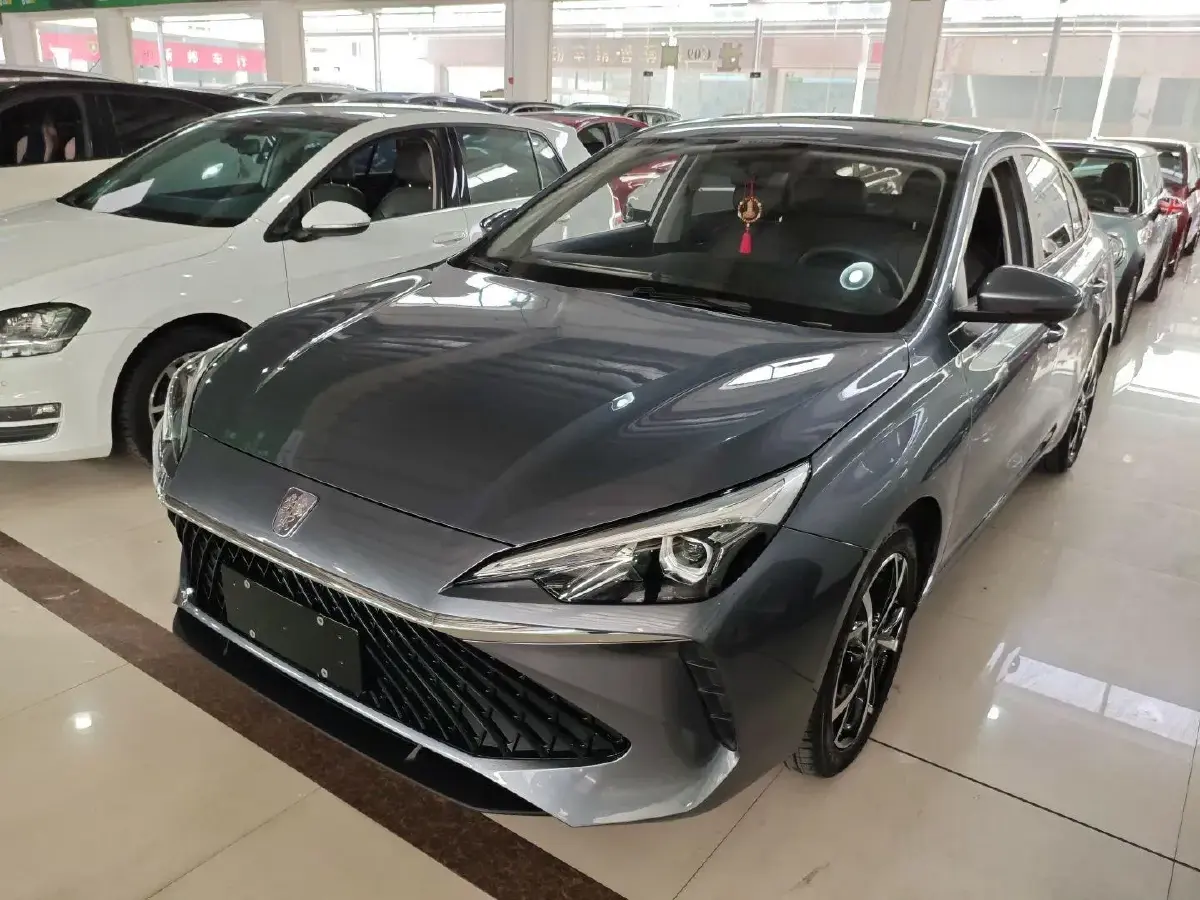 2023 Roewe i5 1.5L 129HP L4 CVT