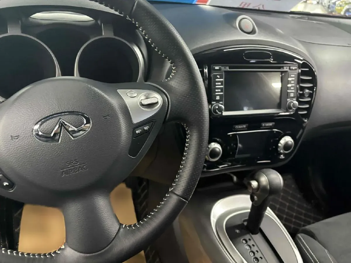 2014 Infiniti ESQ 1.6L 116HP L4 CVT,autocango,china used car exporter,china ev exporter,chinese used car exporter,chinese used ev exporter