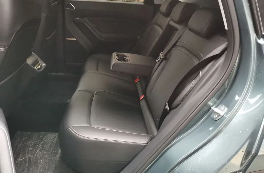 2023 WuLing XingYun 2.0L 136HP L4 1DHT Hybrid 1.8KWH,autocango,china used car exporter,china ev exporter,chinese used car exporter,chinese used ev exporter