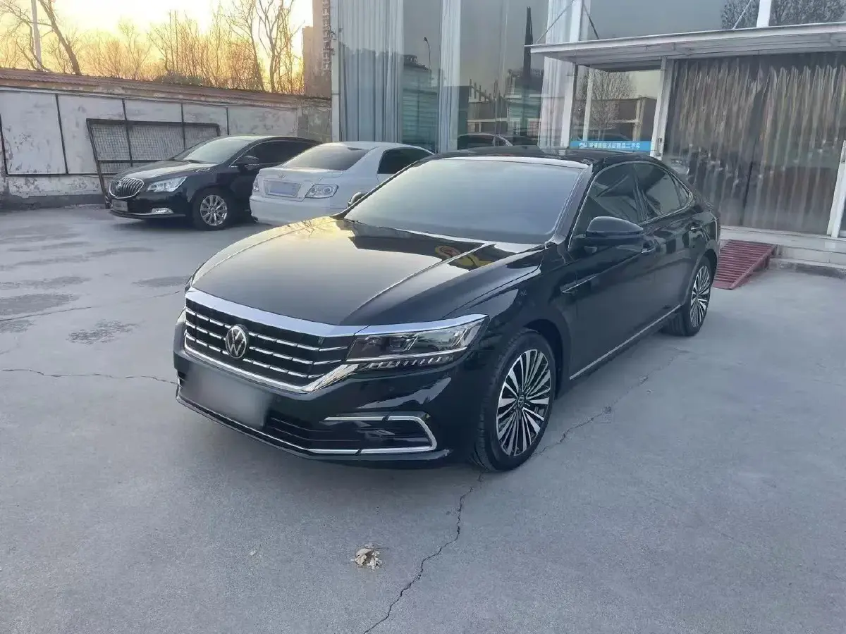 2021 Volkswagen Passat 2.0T 186HP L4 7DCT