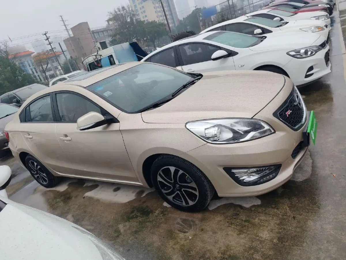 2015 HaiMa Family 1.5T 156HP L4 6AT,autocango,china used car exporter,china ev exporter,chinese used car exporter,chinese used ev exporter