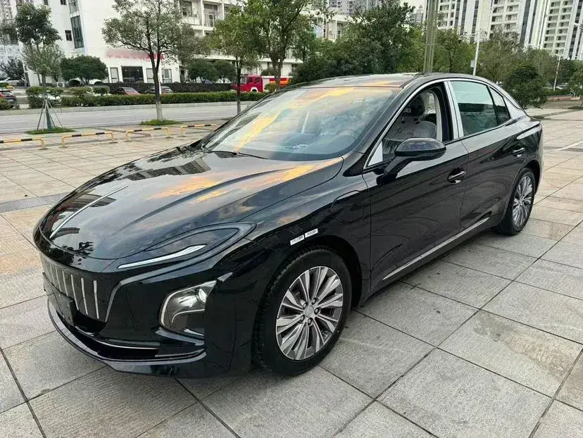 2024 HongQi E-QM5 BEV 60KWH
