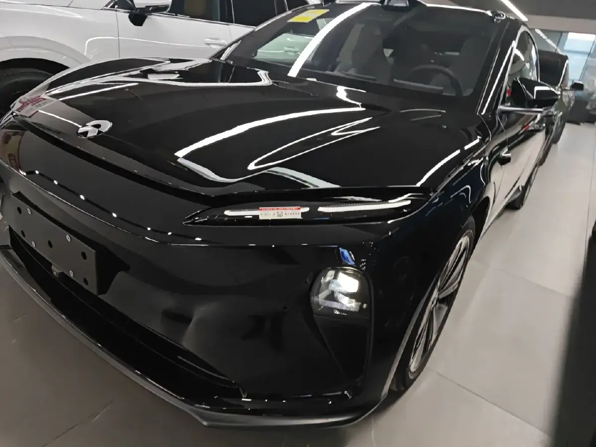 2024 NIO ET5T BEV 75KWH