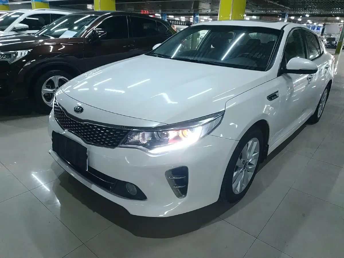 2016 Kia K5 1.6T 180HP L4 7DCT