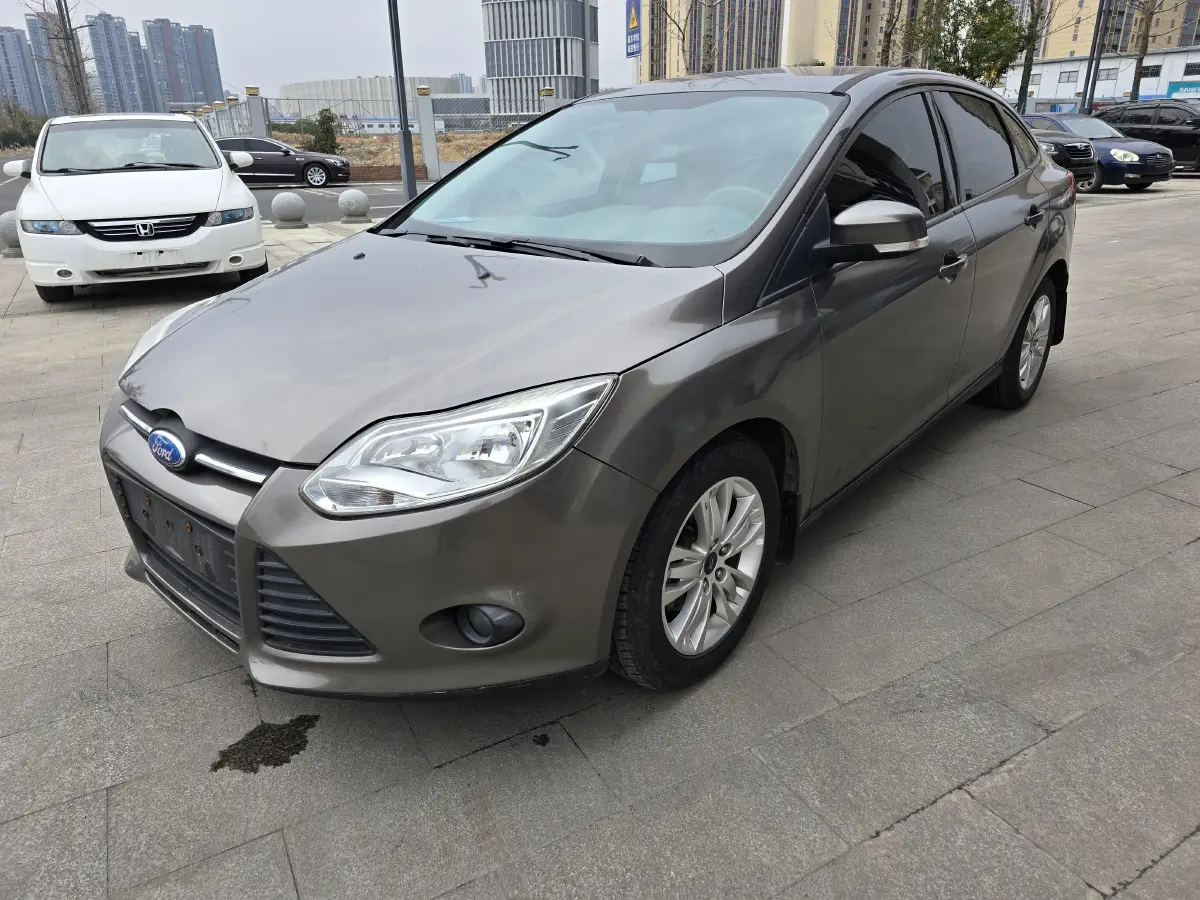 2012 Ford Focus 1.6L 125HP L4 6DCT