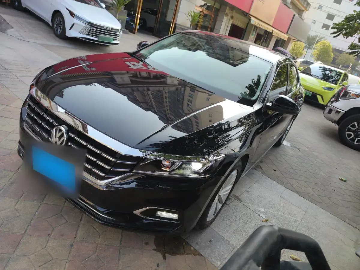 2019 Volkswagen Passat 2.0T 186HP L4 7DCT
