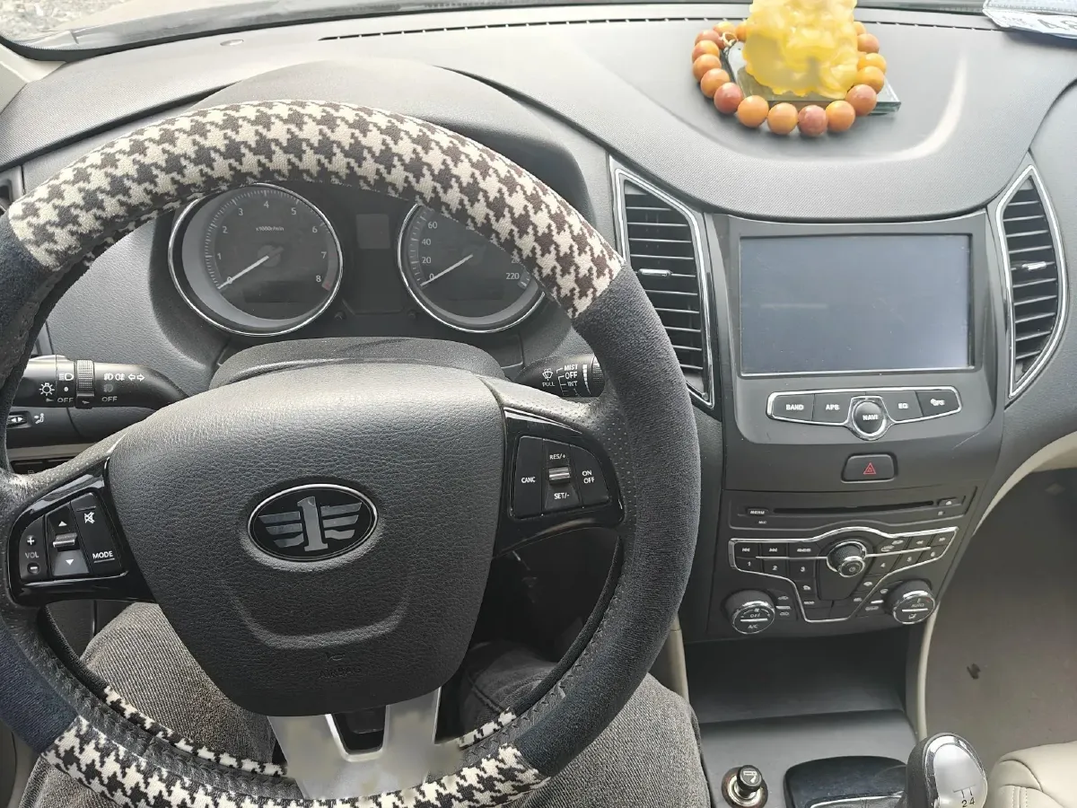 2013 Bestune B50 1.6L 103HP L4 5MT,autocango,china used car exporter,china ev exporter,chinese used car exporter,chinese used ev exporter