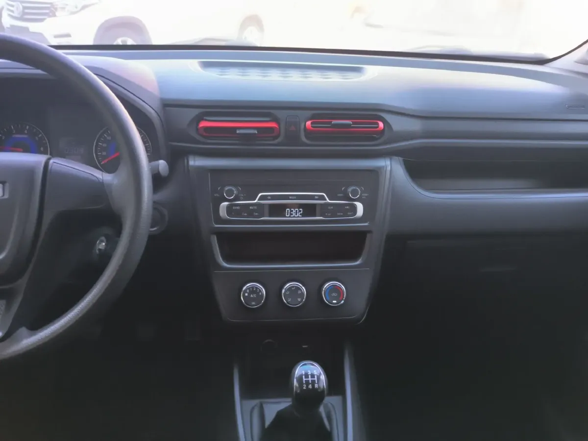 2022 DongFeng Fengon Fengon 380 1.5L 112HP L4 5MT,autocango,china used car exporter,china ev exporter,chinese used car exporter,chinese used ev exporter