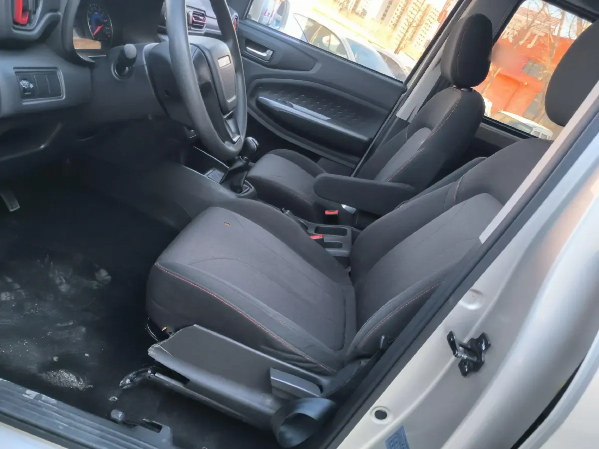 2022 DongFeng Fengon Fengon 380 1.5L 112HP L4 5MT,autocango,china used car exporter,china ev exporter,chinese used car exporter,chinese used ev exporter