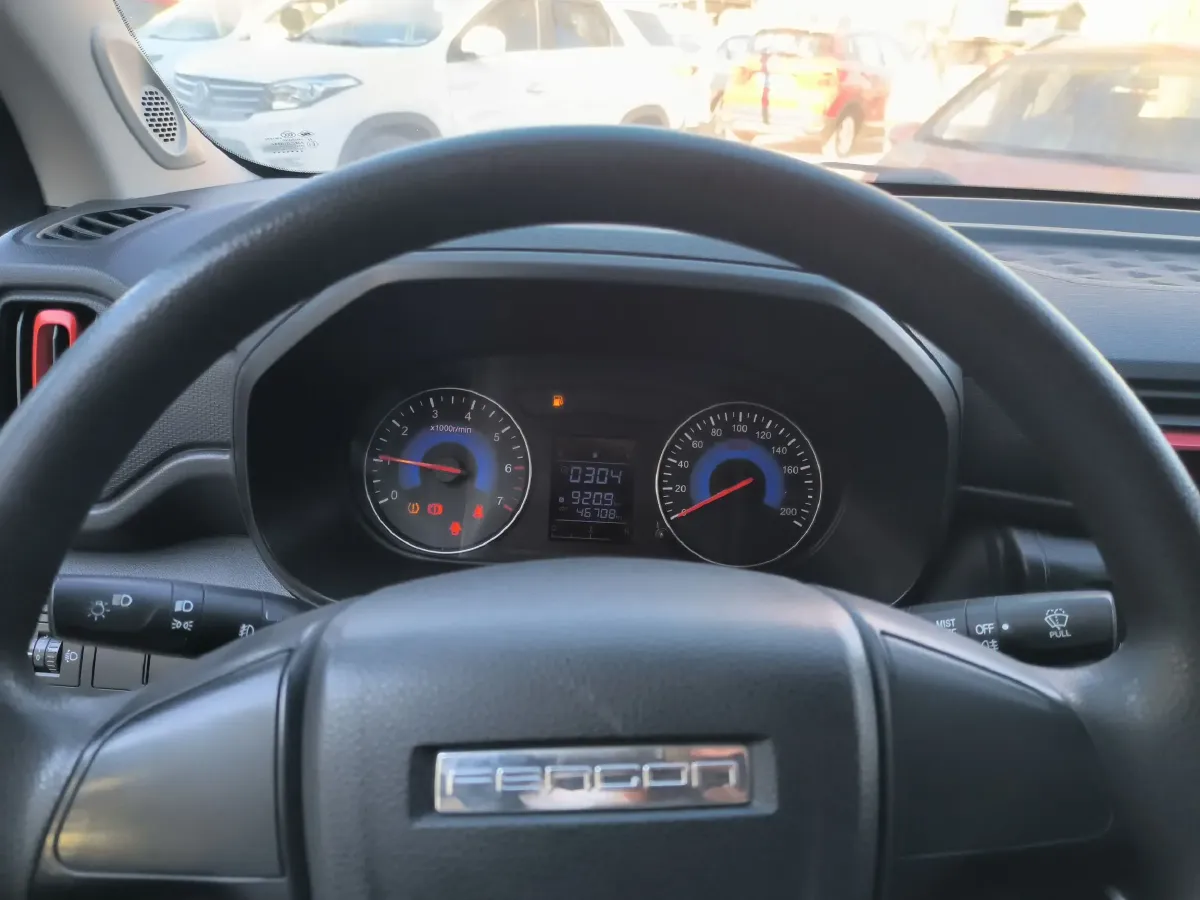 2022 DongFeng Fengon Fengon 380 1.5L 112HP L4 5MT,autocango,china used car exporter,china ev exporter,chinese used car exporter,chinese used ev exporter