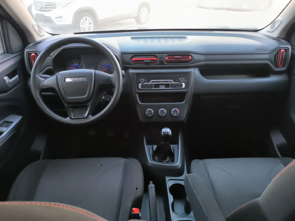 2022 DongFeng Fengon Fengon 380 1.5L 112HP L4 5MT,autocango,china used car exporter,china ev exporter,chinese used car exporter,chinese used ev exporter