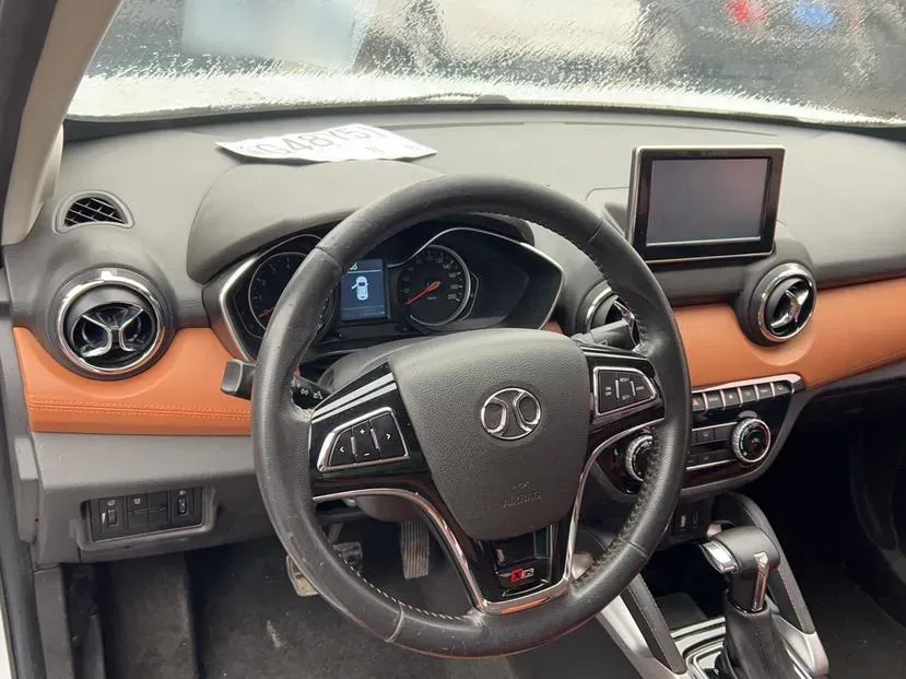 2016 BeiJing Auto Senova X35 1.5L 116HP L4 4AT,autocango,china used car exporter,china ev exporter,chinese used car exporter,chinese used ev exporter