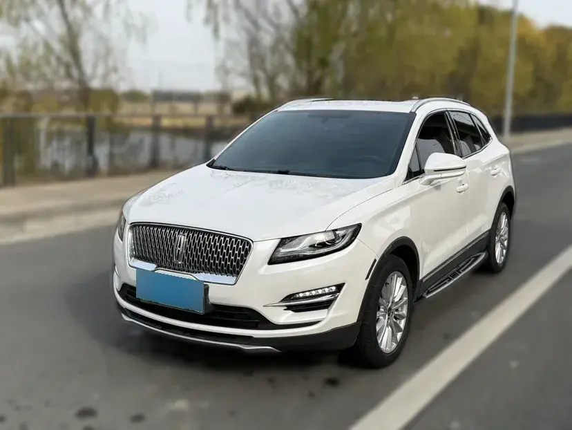 2019 Lincoln MKC 2.0T 203HP L4 6AT