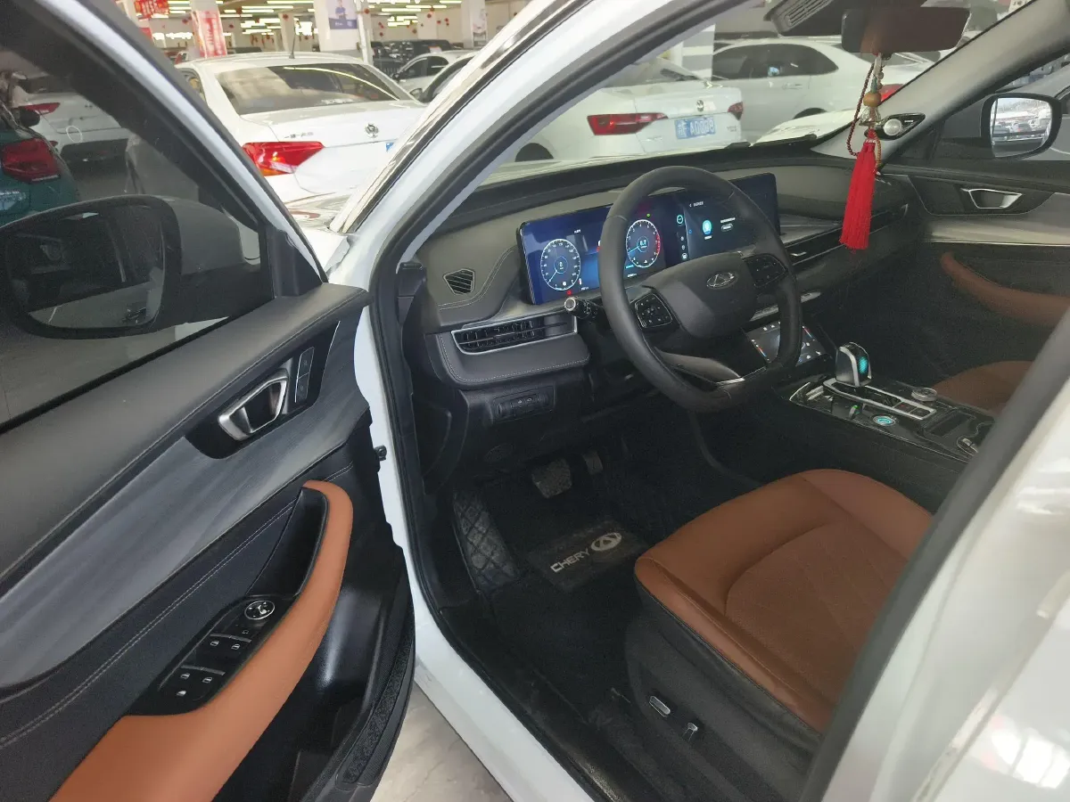 2022 Chery Tiggo 8 Plus 2.0T 254HP L4 7DCT,autocango,china used car exporter,china ev exporter,chinese used car exporter,chinese used ev exporter